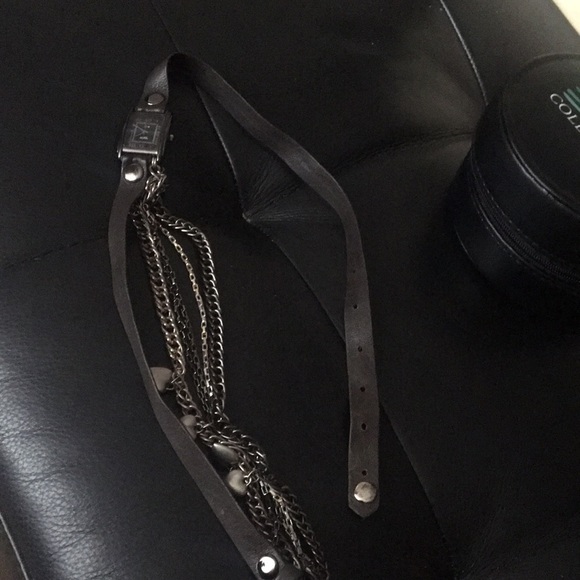 La Mer grey leather wrap watch Valentine’s edition - Picture 5 of 16